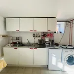 Vidunderlig Villa I Kvarter Taet Pa Centrum